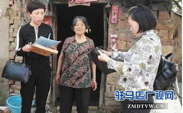  第一書記劉琳靜：不忘初心 脫貧路上挑重?fù)?dān)