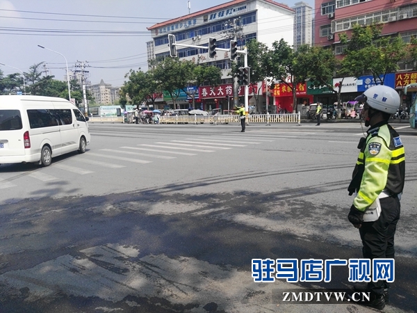 摩托車機動大隊民警：整治交通違法 我們一直在路上