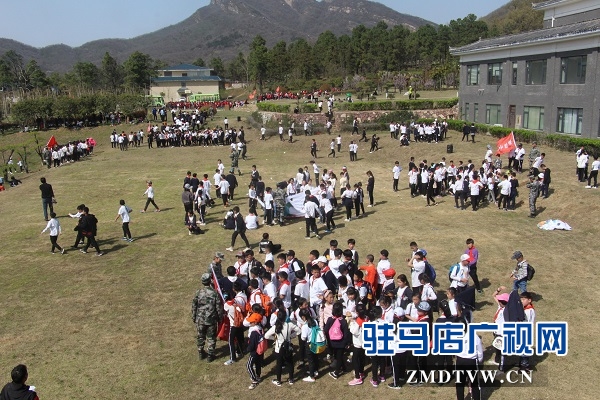 駐馬店市第24小學開展清明祭英烈暨親近大自然研學活動