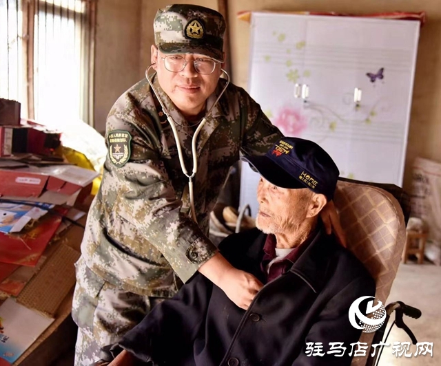 解放軍第九九〇醫(yī)院心系革命老區(qū)群眾健康