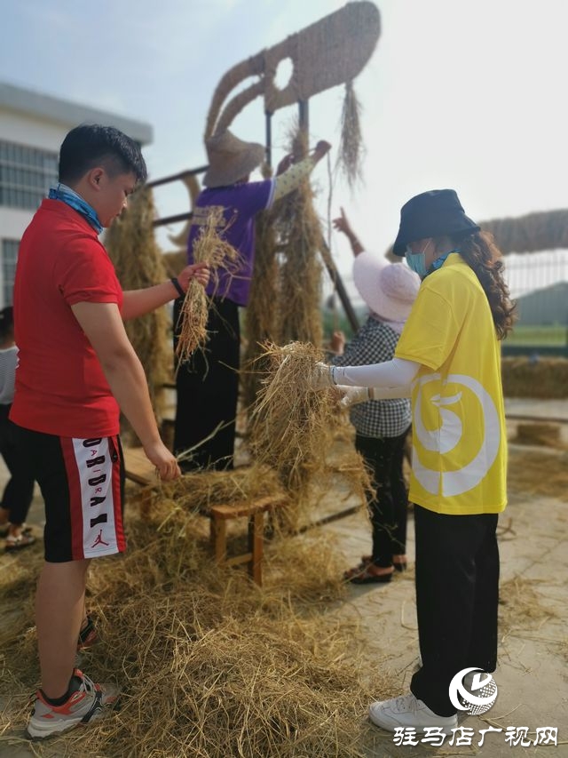 黃淮學院藝術設計學院:在鄉(xiāng)村振興的大地上唱響青春之歌