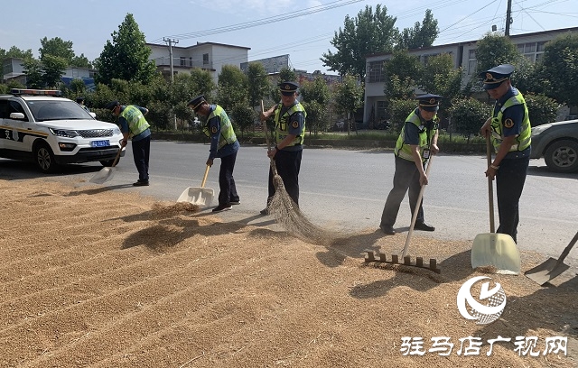 正陽縣交通運輸執(zhí)法局強力開展占用公路打場曬糧專項整治行動