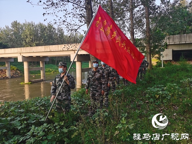 平輿縣玉皇廟鄉(xiāng)民兵應(yīng)急排積極備戰(zhàn)“防汛抗洪”