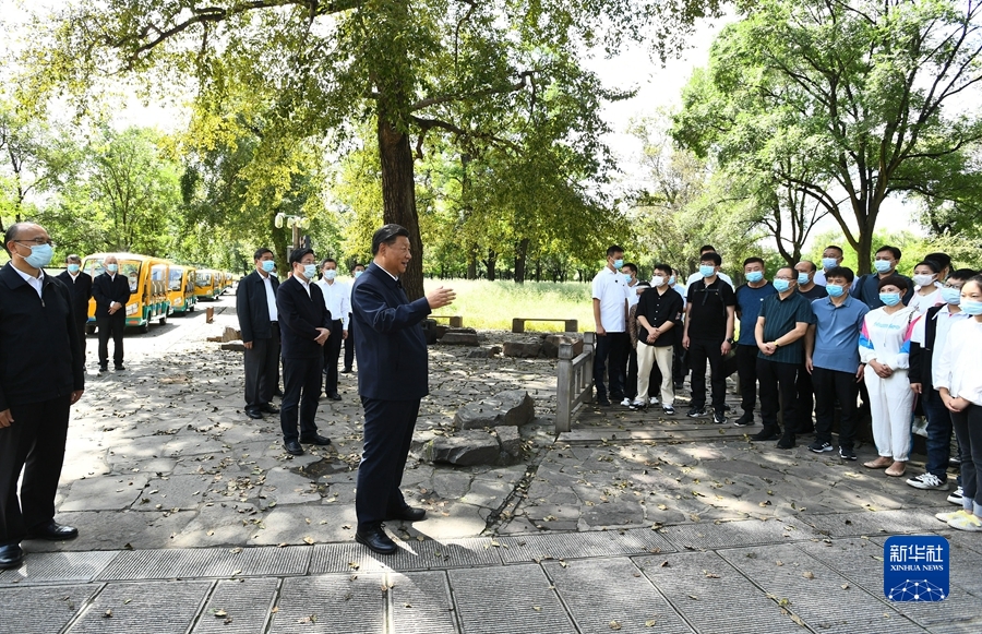 習(xí)近平在河北承德考察時(shí)強(qiáng)調(diào) 貫徹新發(fā)展理念弘揚(yáng)塞罕壩精神 努力完成全年經(jīng)濟(jì)社會(huì)發(fā)展主要目標(biāo)任務(wù)