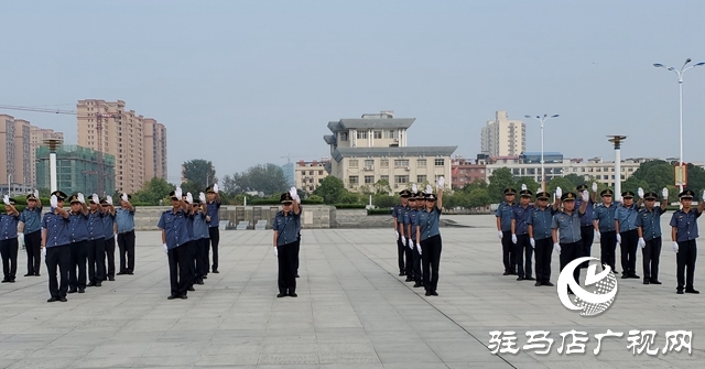 正陽縣交通運輸執(zhí)法局開展軍訓會操評比活動