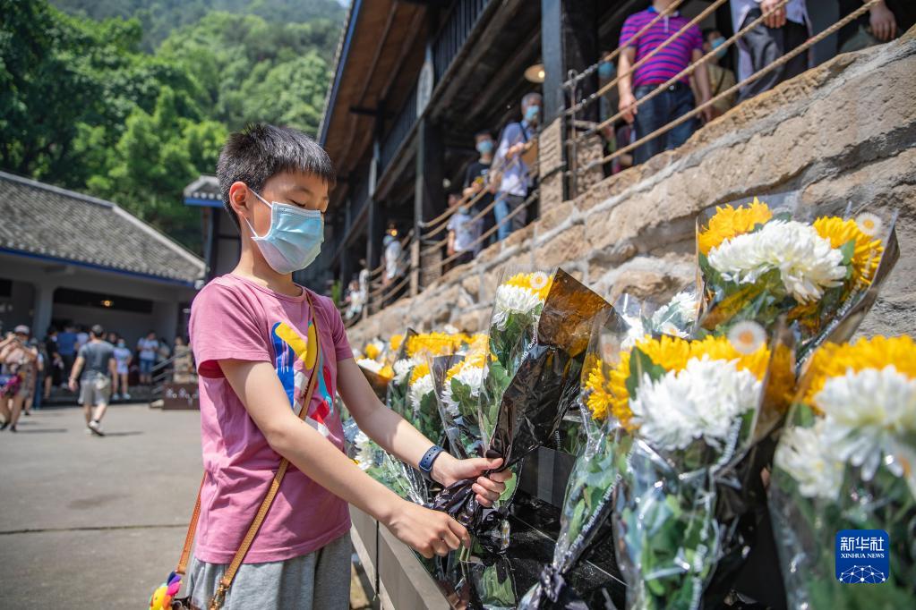 奮斗百年路 啟航新征程·中國(guó)共產(chǎn)黨人的精神譜系｜堅(jiān)定信仰 寧死不屈——紅巖精神述評(píng)