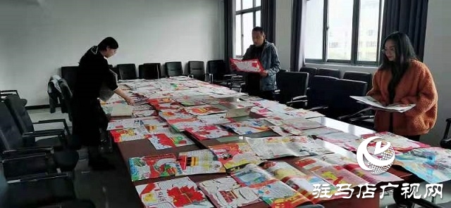 正陽縣教育系統(tǒng)組織開展“黨旗飄飄 強(qiáng)國有我”學(xué)生手抄報評選活動