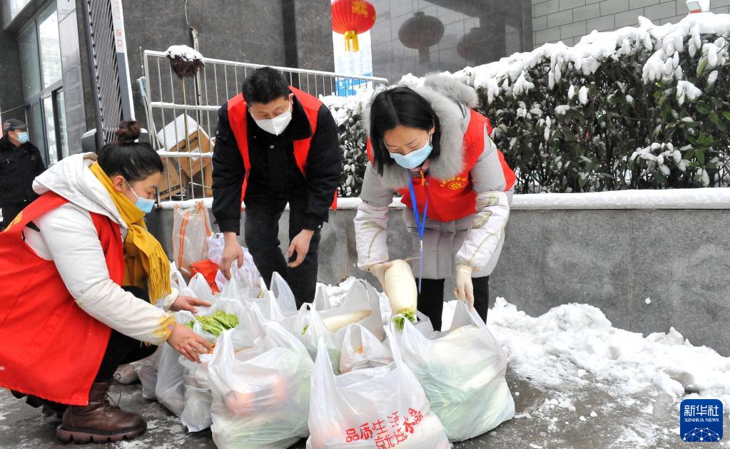 奮進新征程 建功新時代｜“人民至上、生命至上”——抗擊世紀疫情彰顯“中國之治”優(yōu)勢