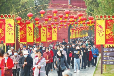 太昊陵朝祖會(huì)最佳攤位拍出98萬