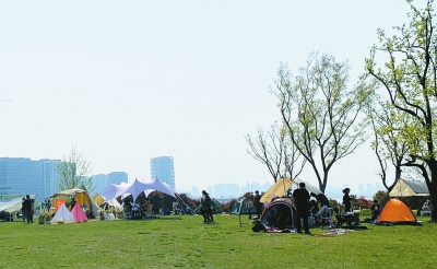 把“床”搬到戶外 露營成清明假期出游最熱詞