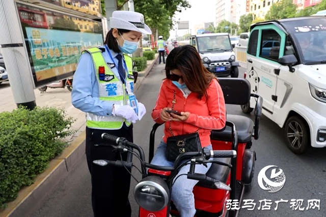 “智慧勸導(dǎo)”第二天，你的安全頭盔戴了嗎？