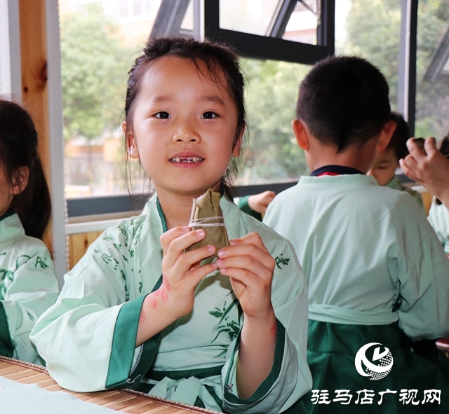 迎端午！駐馬店市實驗幼兒園上演趣味“中國風”