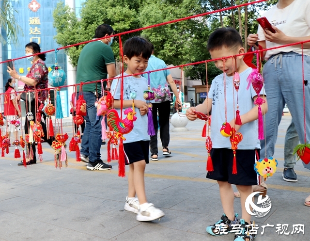 迎端午！駐馬店市實驗幼兒園上演趣味“中國風”