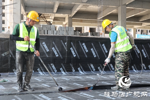 別樣父親節(jié) 中建七局巨源城項目工地“父子兵”這樣度過