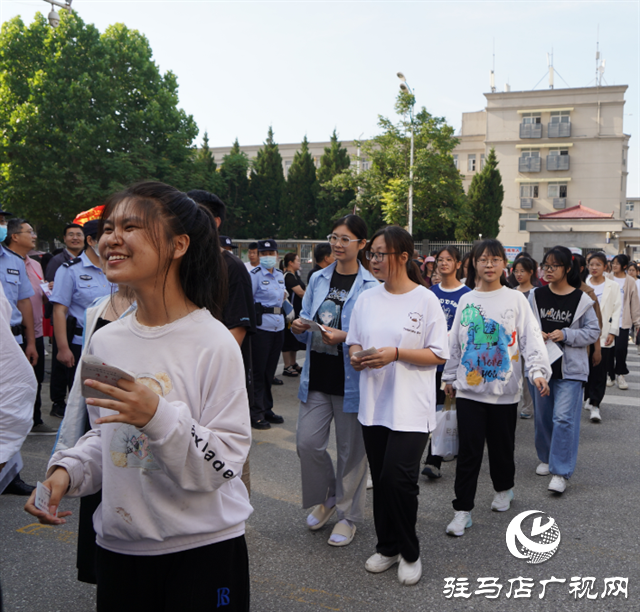  泌陽高考首日！多圖直擊……