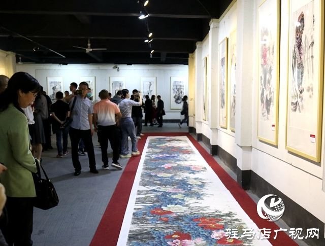 李新國美術作品展暨藝術研討會舉行