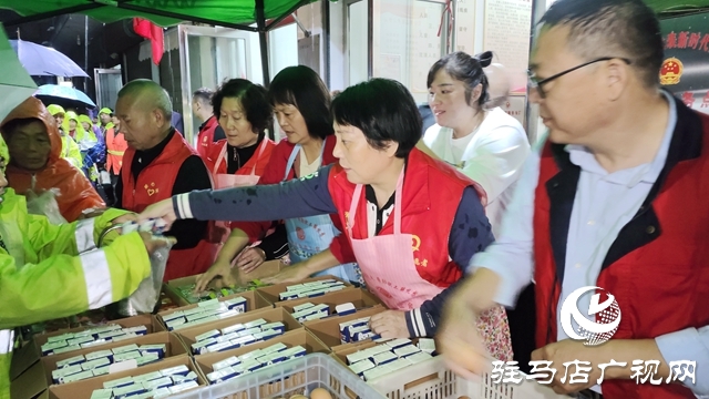 西平縣：一場秋雨一場寒 工會溫暖守身邊