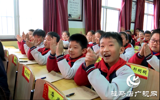 驛城區(qū)“戲曲進校園”活動走進市第十一小學