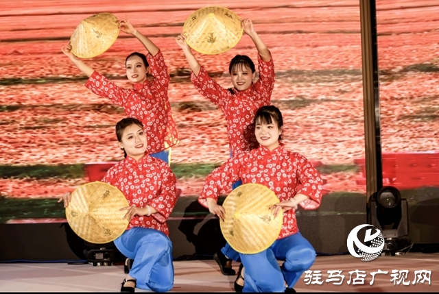 原創(chuàng)歌曲《大國糧倉》助力河南優(yōu)質(zhì)農(nóng)產(chǎn)品走向大市場