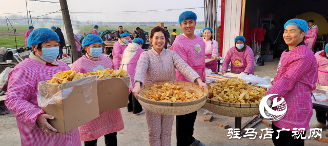 千萬粉絲“大網(wǎng)紅”為粉絲送福利 4000箱平輿特產(chǎn)油炸面食“麻葉子”發(fā)往全國各地