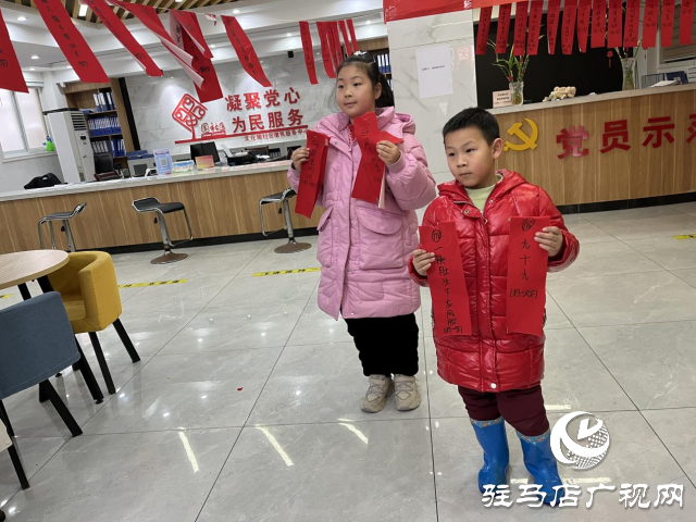 駐馬店市西園街道文化路社區(qū)開展“鬧元宵，猜燈謎”有獎活動