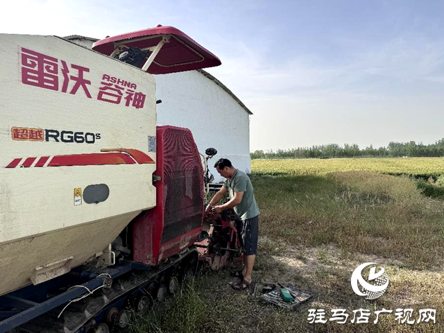 汝南縣張樓鎮(zhèn)：全面檢修農(nóng)機 備戰(zhàn)“三夏”搶收