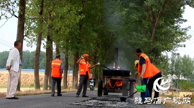 新蔡縣佛閣寺鎮(zhèn)：情系群眾辦實(shí)事 維修道路暖人心