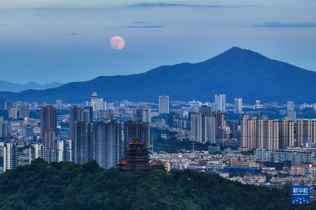 詩意中國丨萬里此情同皎潔 一年今日最分明