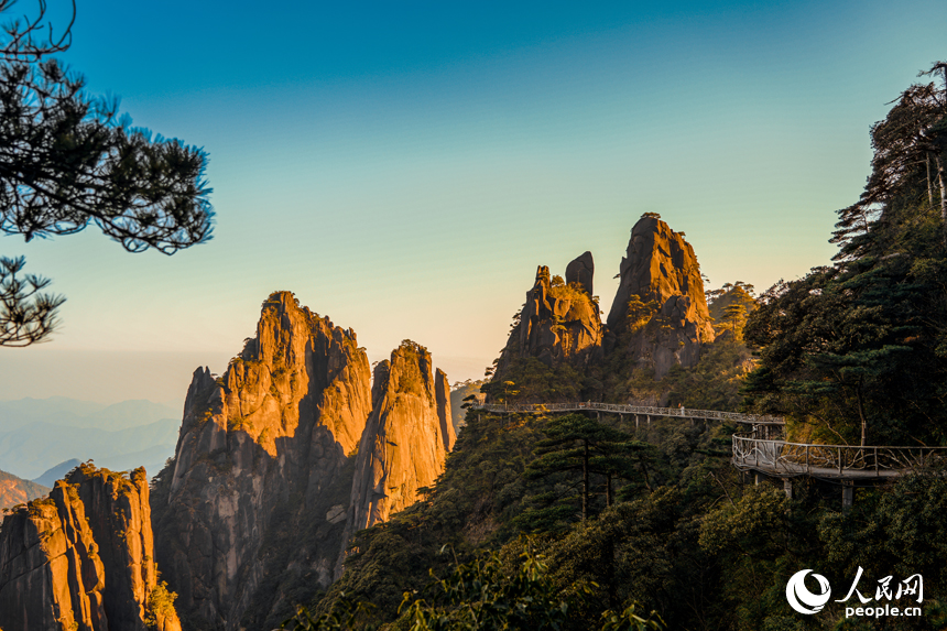 上饒三清山：日落盛景 引人入勝